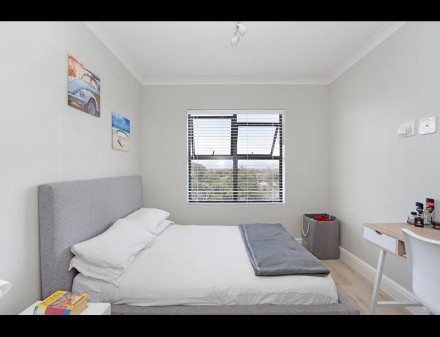 2 BEDROOM APARTMENT TO LET IN KENILWORTH